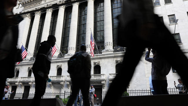 Dow Jones Average Falls To Low For Year 