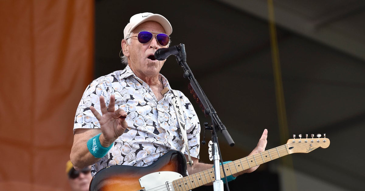 Jimmy Buffett postpones tour dates for the rest of the year, citing