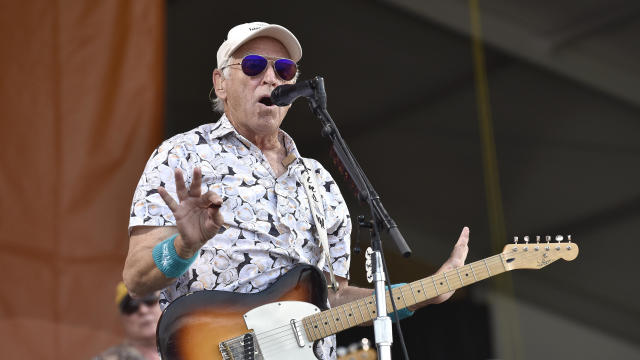 Jimmy Buffett at the 2022 New Orleans Jazz & Heritage Festival 
