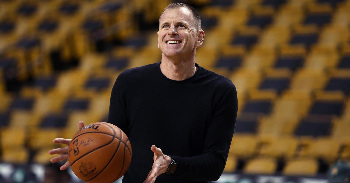 Celtics reportedly looking to bring Clippers assistant Jay Larranaga back to Boston