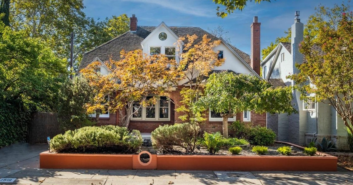 Sacramento home for sale takes you into another world