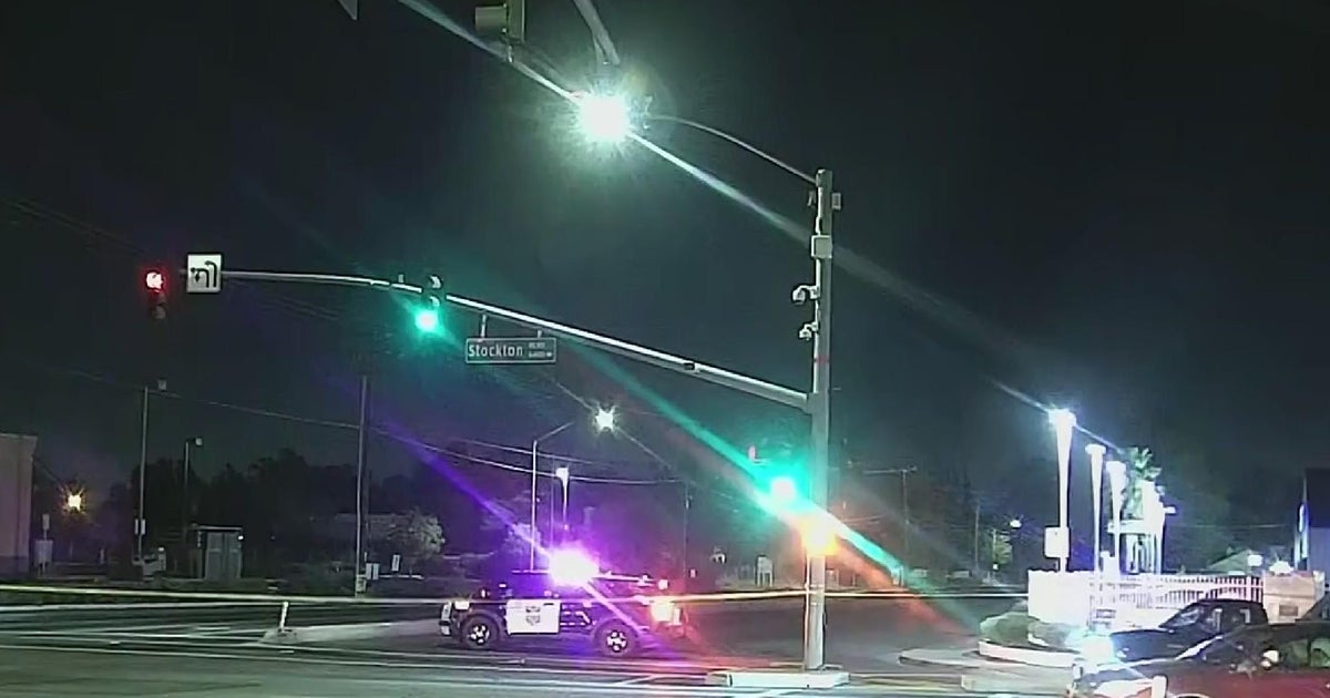 Lanes blocked near major south Sacramento intersection due to police investigation