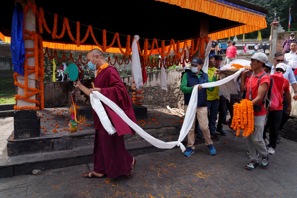 U.S. extreme skier Hilaree Nelson given traditional Nepalese funeral ...