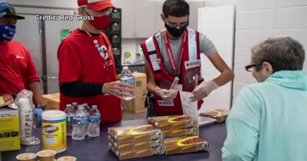 Red Cross volunteers from Philadelphia region in Florida helping with