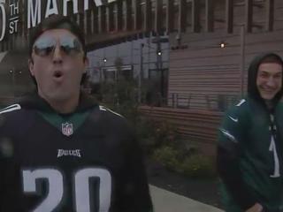 Jason Kelce Swaps Jersey For Doug Pederson's Jacket After Eagles Win vs  Jaguars - Daily Snark