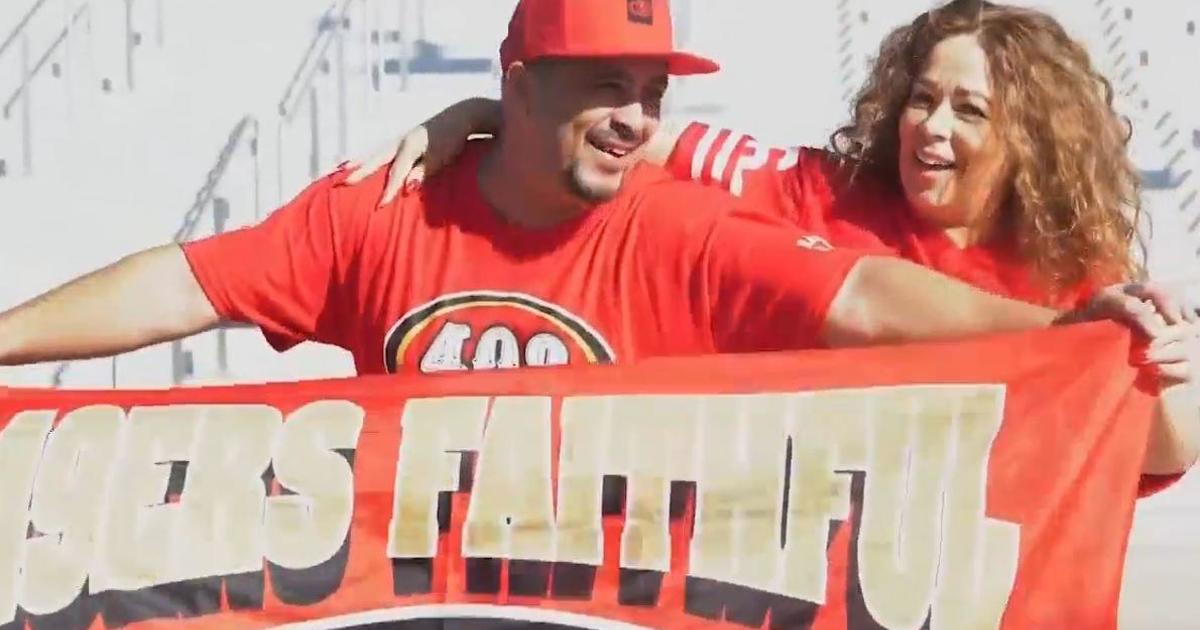 Basking in Mexican fans' adoration, 49ers have a blast and break through