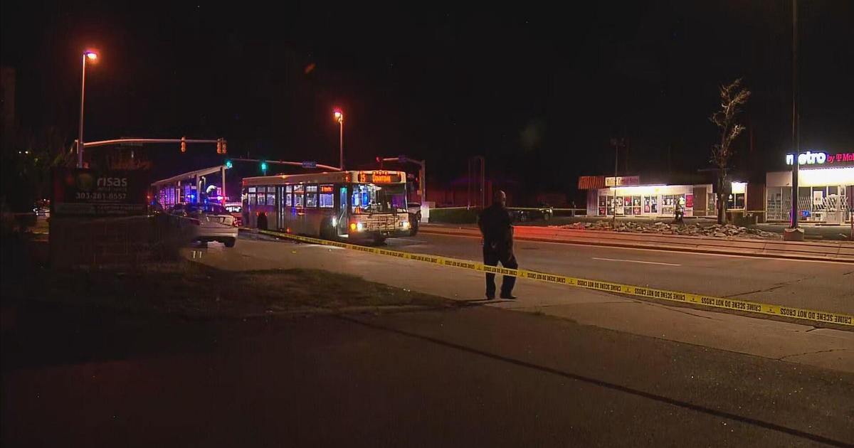 Aurora Police Shoot Kill Suspect On Rtd Bus After Robbery Disturbance