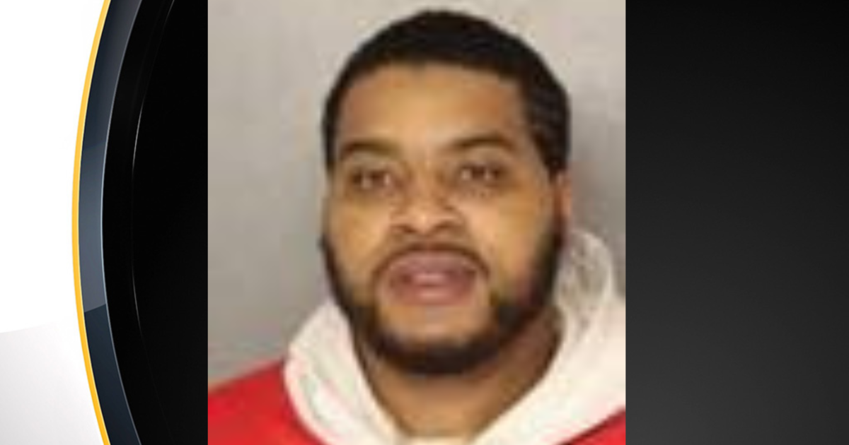 Allegheny County Police Searching For Suspect In Fatal Shooting At Penn Hills Gas Station Cbs 1288