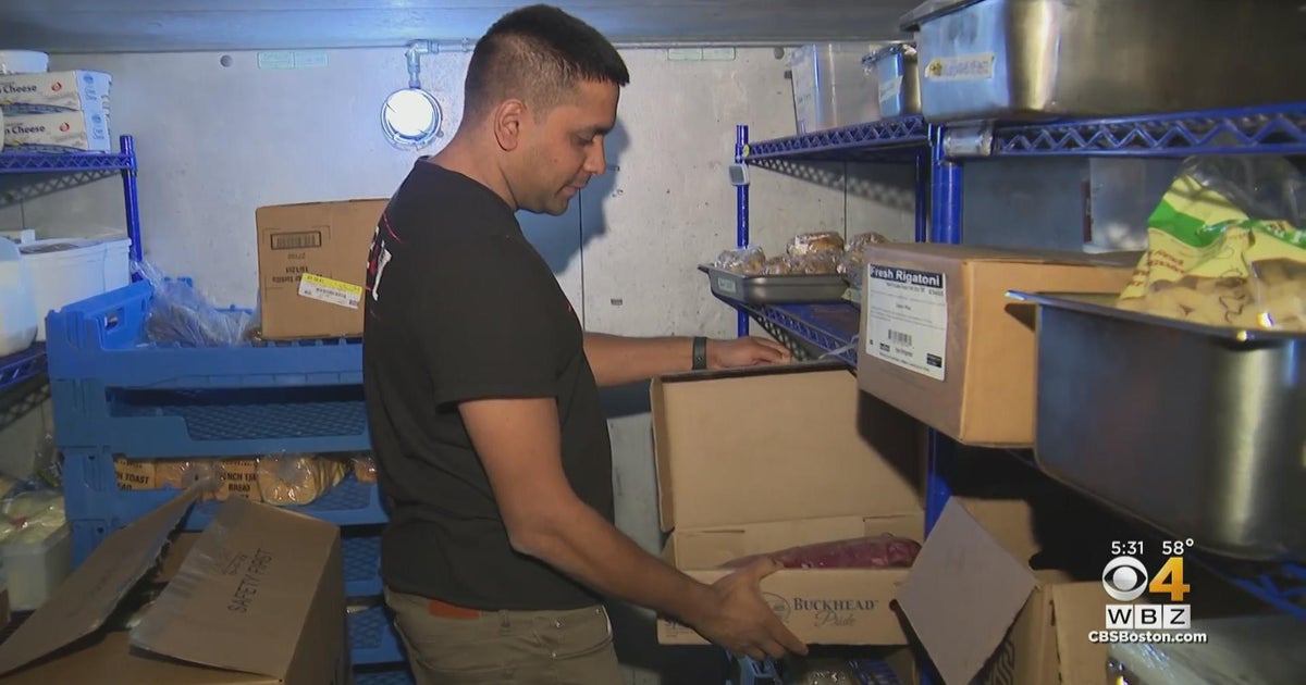 restaurant-owners-feeling-impact-of-sysco-truck-driver-strike-cbs-boston