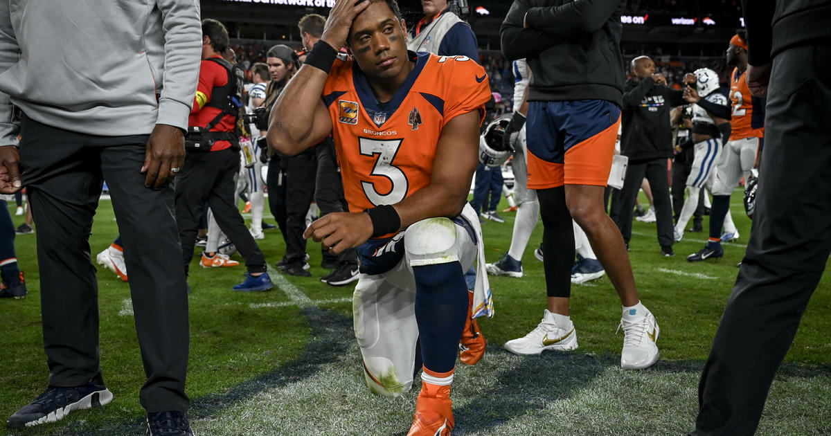 Denver Broncos Fall to Indianapolis Colts in Overtime: Three Takeaways -  Sports Illustrated Mile High Huddle: Denver Broncos News, Analysis and More
