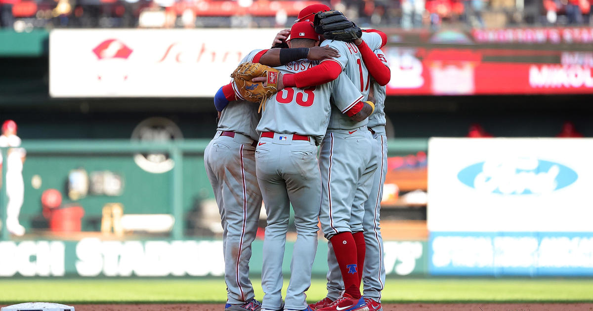 A mystery Phillies fan spent $4,500 on beers for a whole section Wednesday  night - CBS Philadelphia