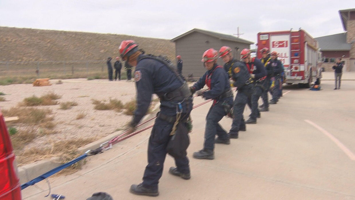 CO has 33 more firefighters with heavy rescue training - CBS Colorado