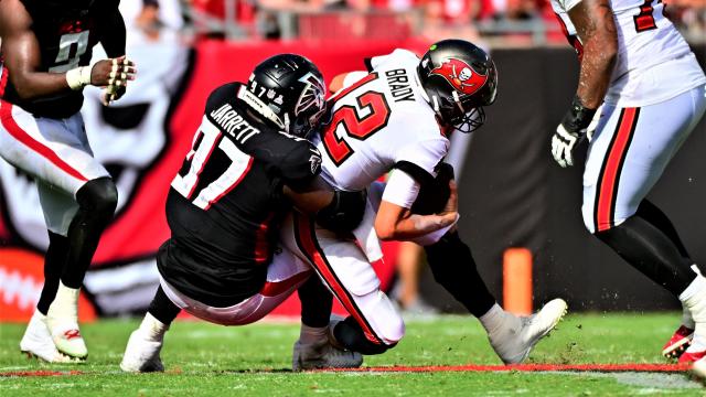 Tom Brady, Grady Jarrett 