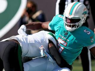 Teddy Bridgewater: NFL's new concussion protocol triggered Miami Dolphins  QB's removal Sunday, team says