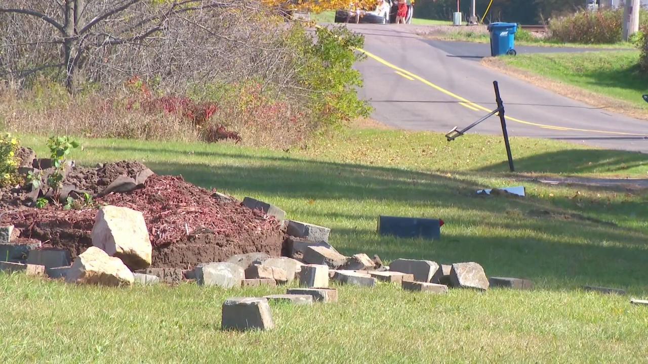 Woman killed, 3 teens injured in St. Paul Como Park crash