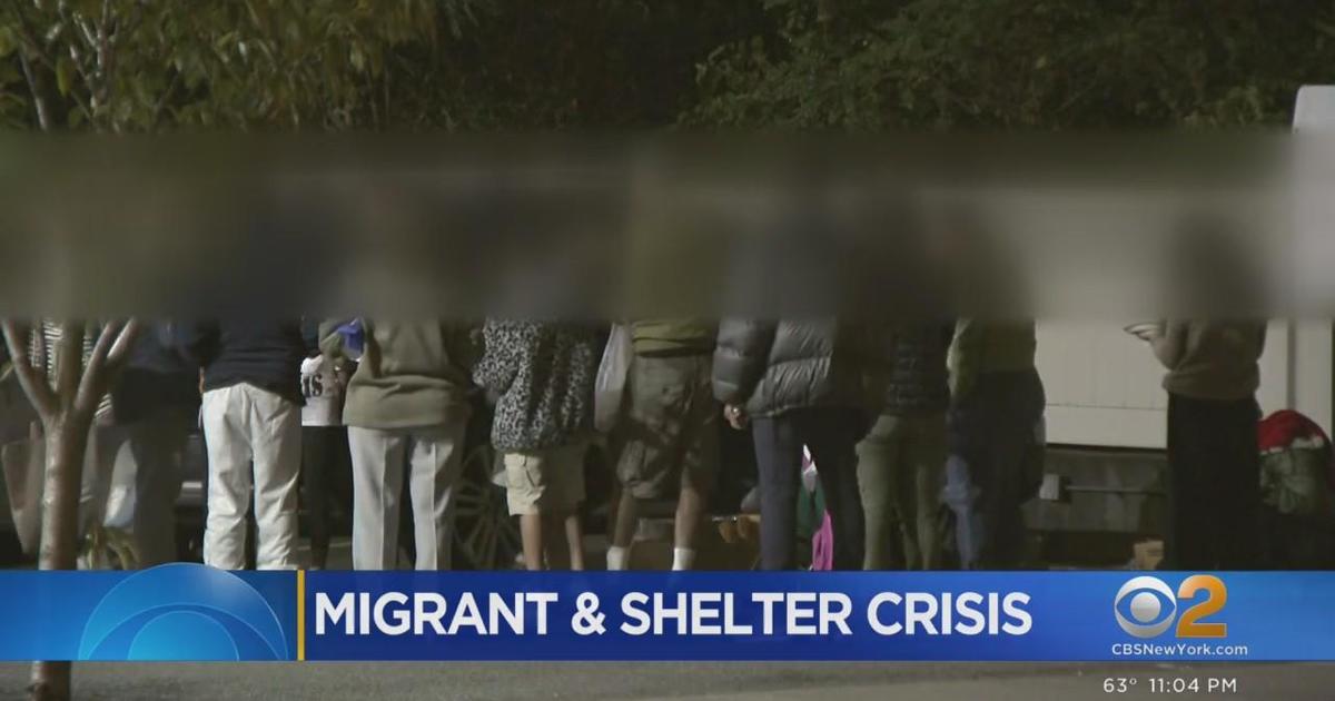 Some Staten Islanders sound off on migrant shelters in the borough - CBS New York