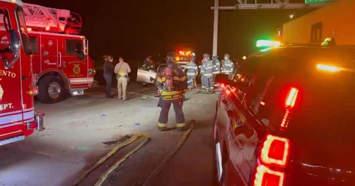 Deadly crash on I-5 in Natomas; traffic backing up to downtown - CBS ...