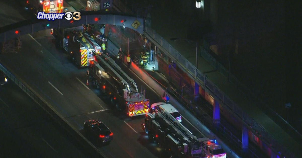 Train Accident On Ben Franklin Bridge Leaves 2 People Dead Cbs Philadelphia 1900