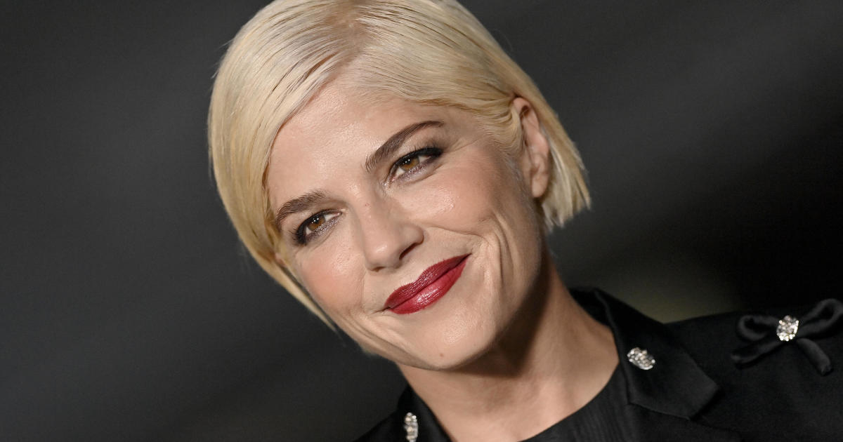 Selma Blair suddenly departs "Dancing with the Stars" after MRI results show she "can't go on" with competition