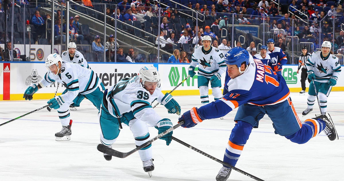 Oliver Wahlstrom Scores Twice, Islanders Beat Sharks 5-2 - CBS Sacramento