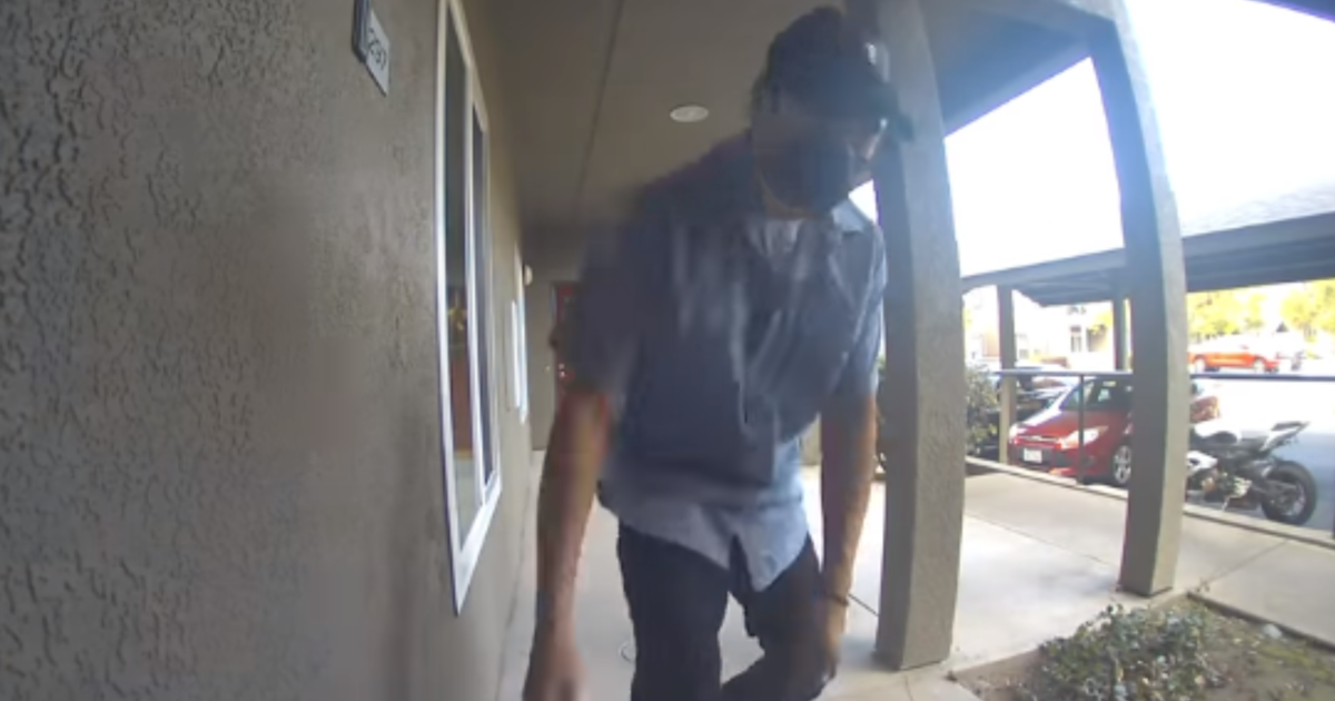 Video Roseville Apartment Hit By Suspected Porch Pirate Cbs Sacramento