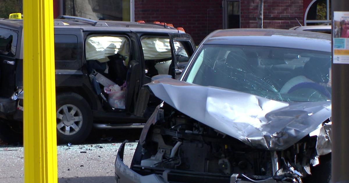 Suspected Drug Dealers Ram Minneapolis Police Car Before Chase And ...