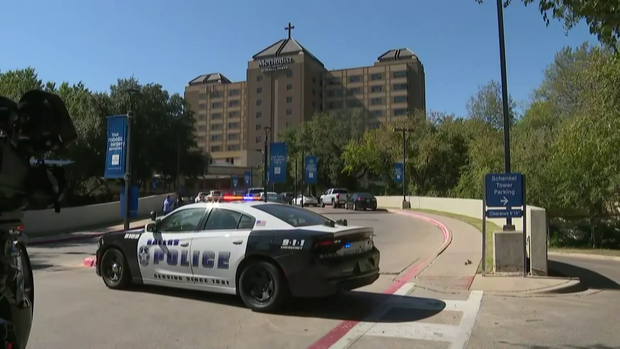 2 employees shot, killed in Dallas hospital
