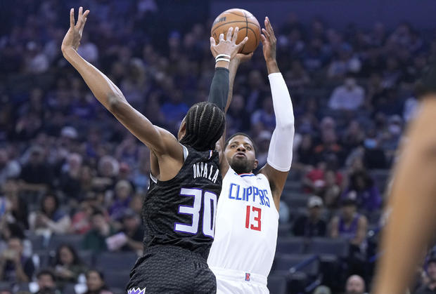 Los Angeles Clippers v Sacramento Kings 