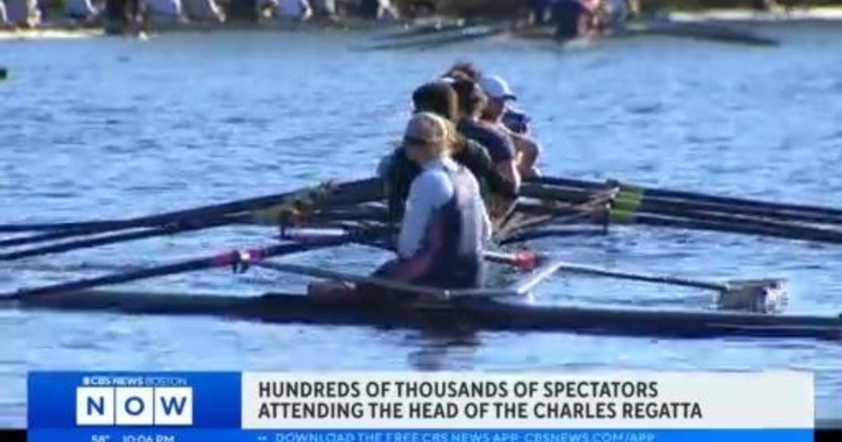 Thousands of spectators turn out for second day Head of the Charles