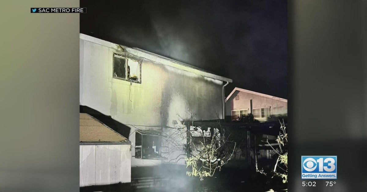 Fire breaks out at South Sacramento home