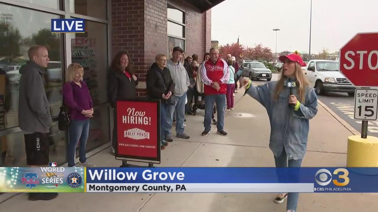 Phillies fans try to get a hand on some NLCS gear - CBS Philadelphia