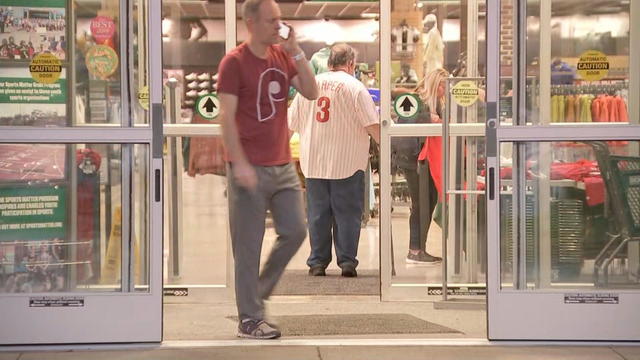 Fans stocking up on Phillies gear ahead of World Series 