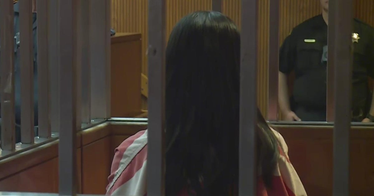 Sacramento City Unified teacher arrested for hiding teen makes first court appearance