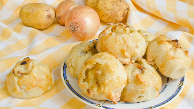 Knishes with potato and onion 