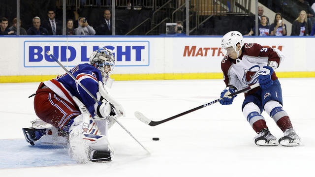 Rodrigues, Georgiev lead Avalanche past Rangers, 3-2 in SO