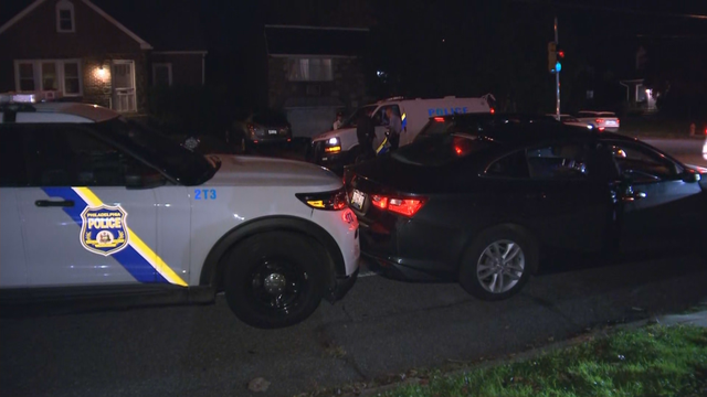 2 men arrested after backing stolen car into Philly police vehicle 