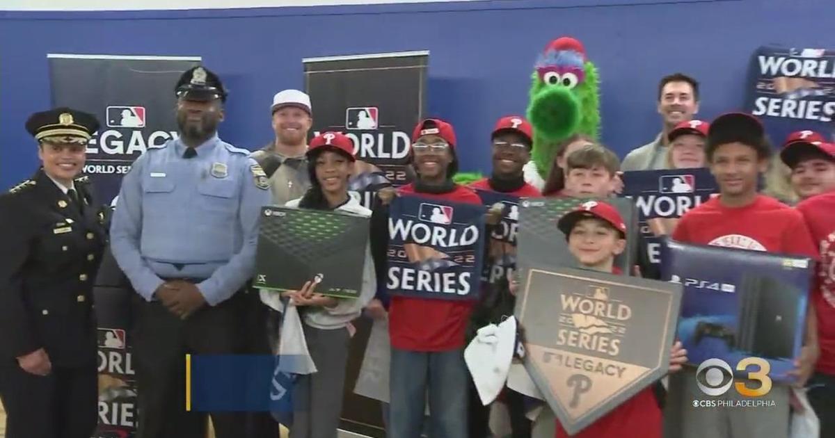 Best seat in the house: Phillies ball girl also helps Philadelphia's own in  the operating room