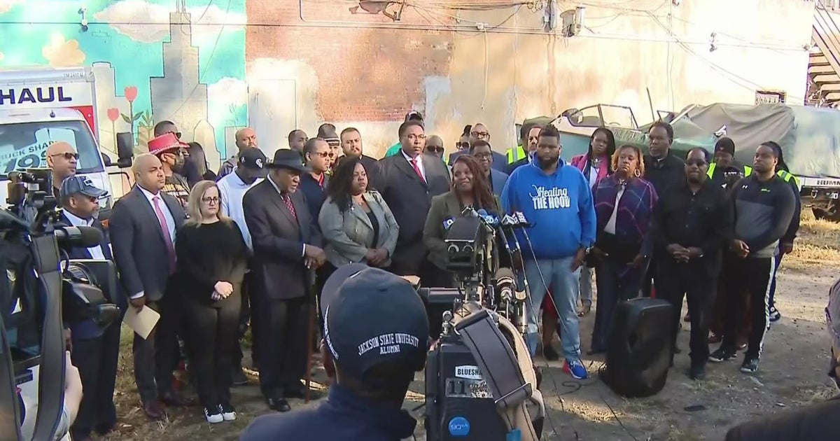 Community leaders gather to support victims of Lawndale driveby