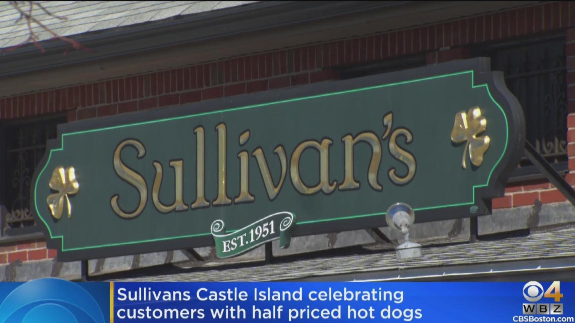 Hot Diggity Dog - Half-Price Hot Dogs at Sullivan's - end of season coming  in December - Caught In Southie
