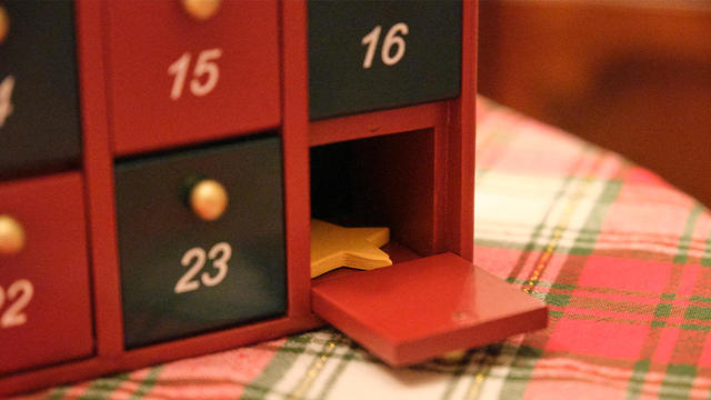 Cosmetic Capital 24 Days Of Cheer And Elegance Advent Calendar