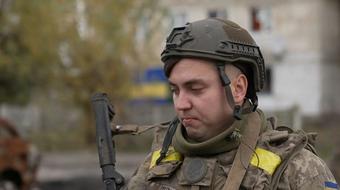 A Ukrainian crane operator turned war hero on Putin's "big mistake" 