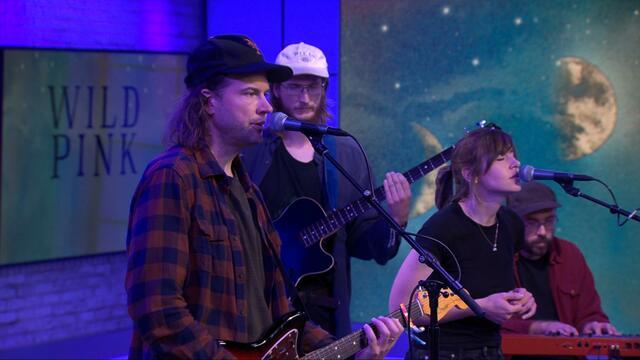 Wild Pink performs "Die Outside"