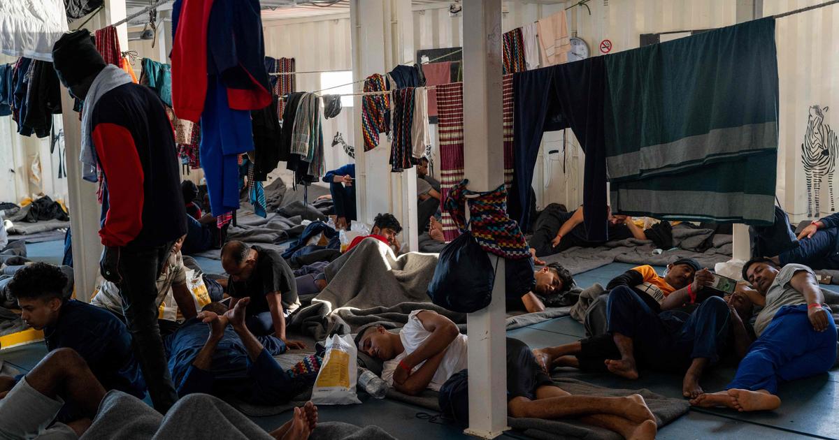Italy bans NGO migrant ships, stranding hundreds