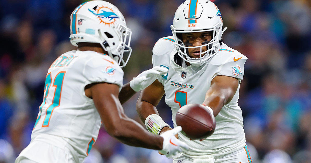 Miami Dolphins bringing back RB duo of Mostert, Wilson - CBS Miami