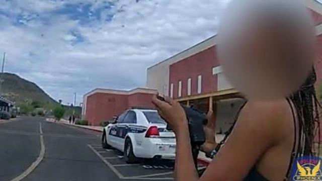 desira-marce-eliza-featchurs-holdling-gun-in-video-phoenix-police-released.jpg 