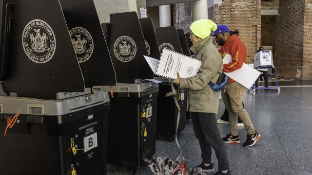 Americans Head To The Polls To Vote In The 2022 Midterm Elections 