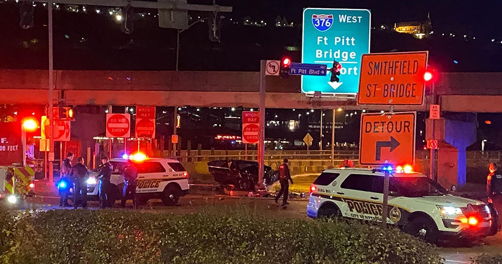 One person injured in violent Downtown Pittsburgh crash - CBS Pittsburgh