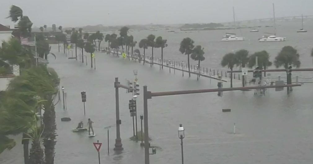 Jacksonville works by using paddle board & kayak to navigate by means of flood