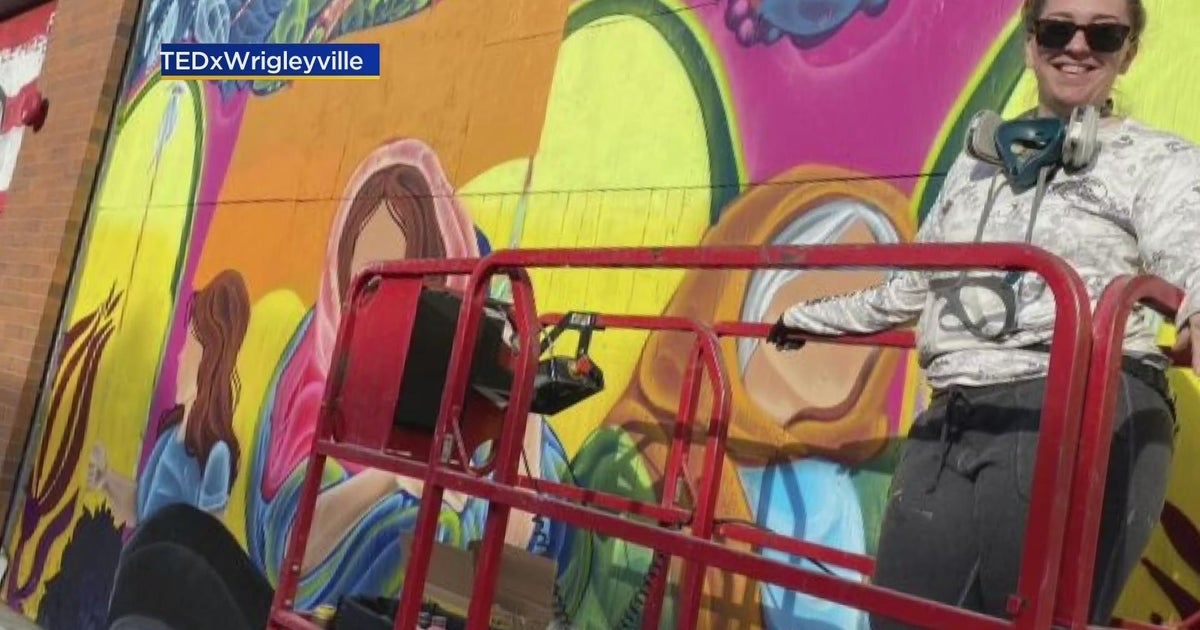 New mural in Wrigleyville shows support to women worldwide CBS Chicago