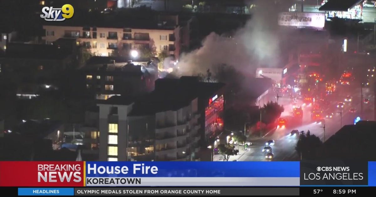 House fire breaks out in Koreatown CBS Los Angeles